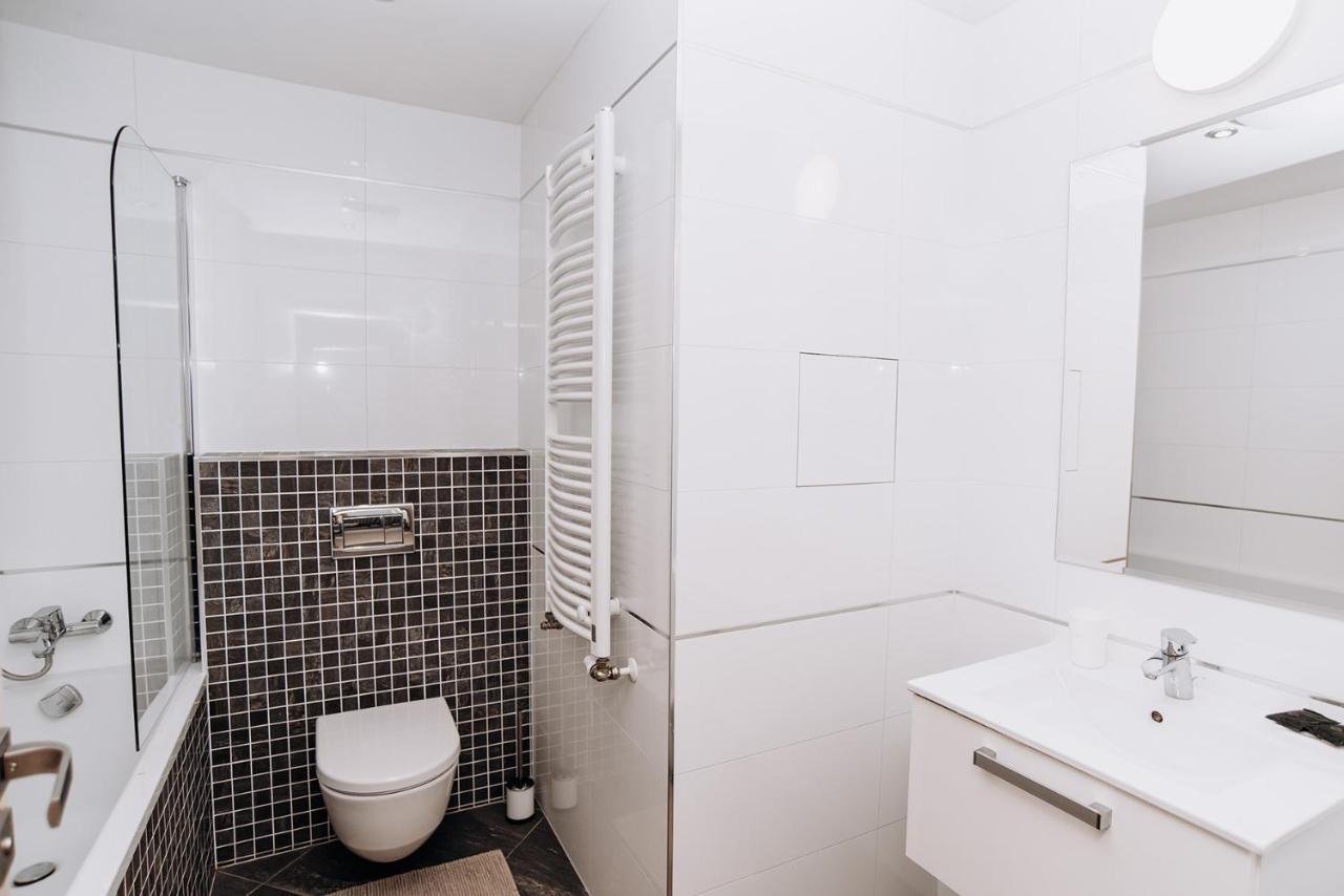 Apartamento Garden Towers Praga Exterior foto