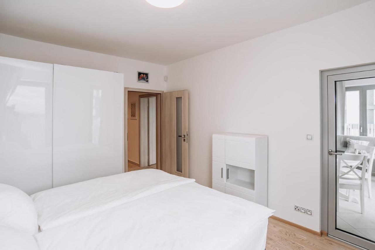 Apartamento Garden Towers Praga Exterior foto