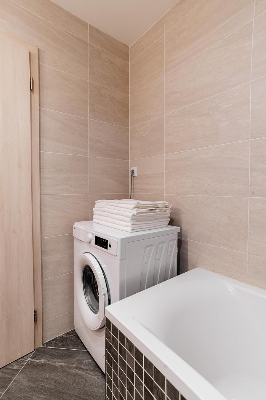 Apartamento Garden Towers Praga Exterior foto